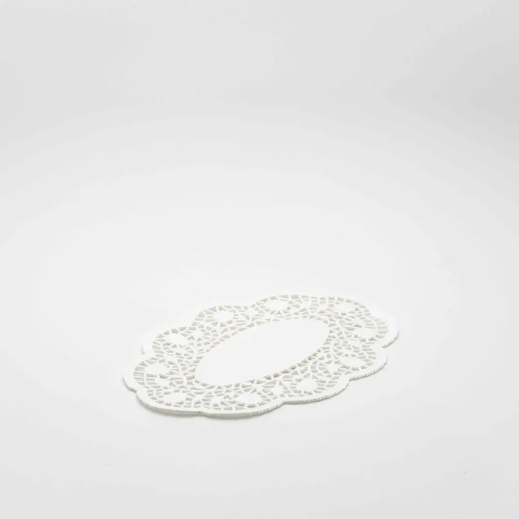 Dentelle Ovale 26 x 18 cm 2000PCS (8 x 250)
